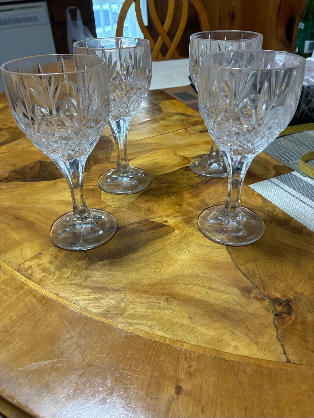 Elegant Clear Cut Crystal-Style Wine Glasses - Set of 4 high 6.5” open top 3.0”
